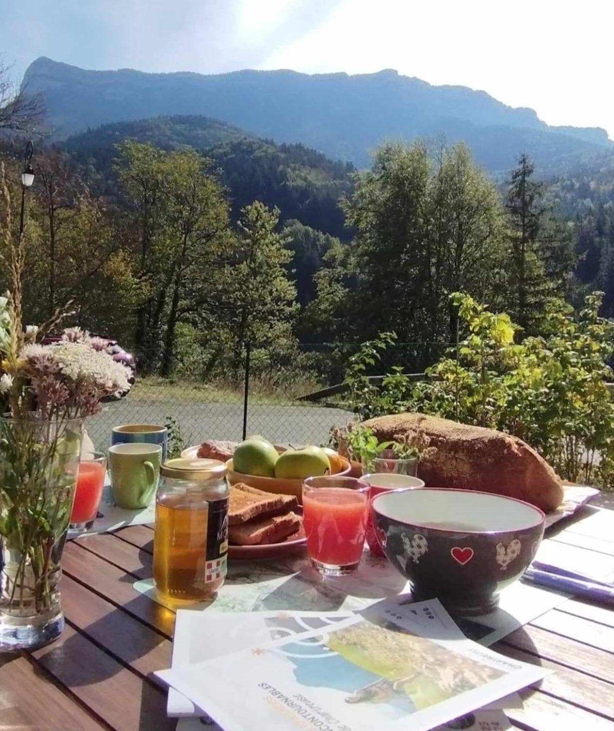 Apartamento La Sabaudia Saint-Pierre-d'Entremont  Exterior foto